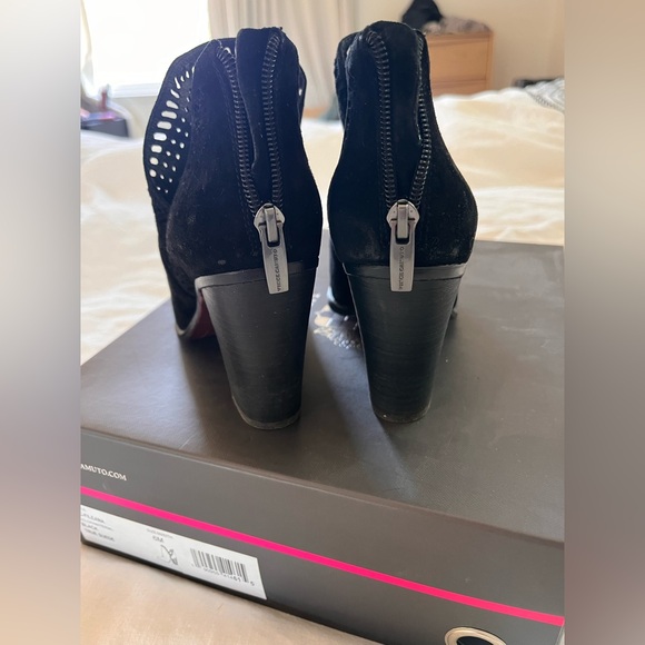 Vince Camuto Booties - Picture 4 of 5